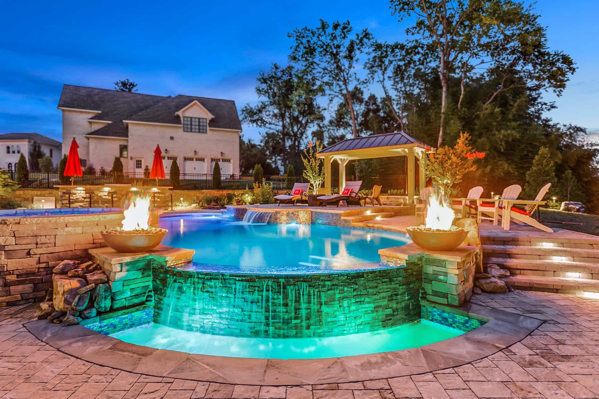 Nashville custom pool builder